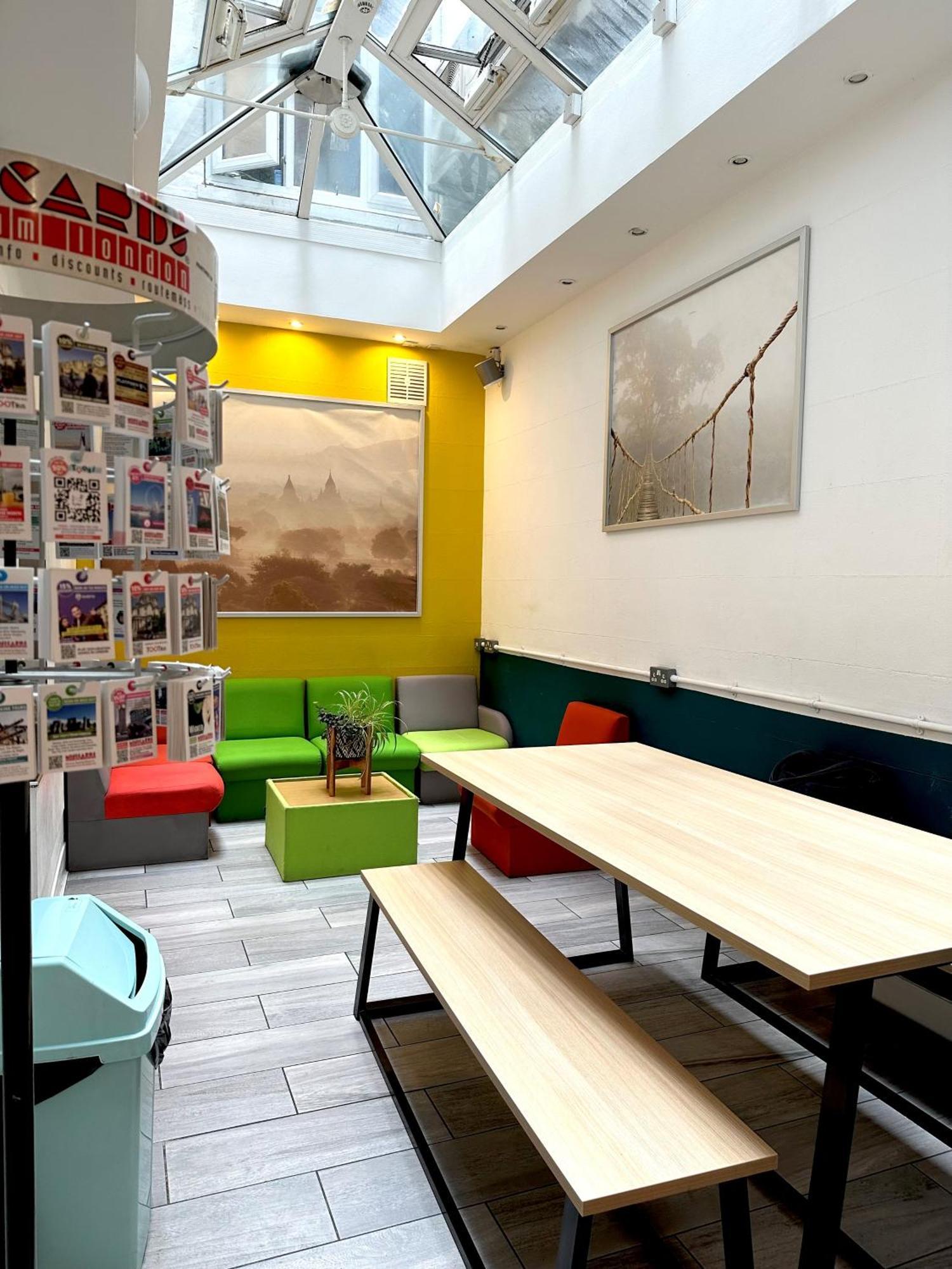 Smart Hyde Park Inn Hostel London Bagian luar foto